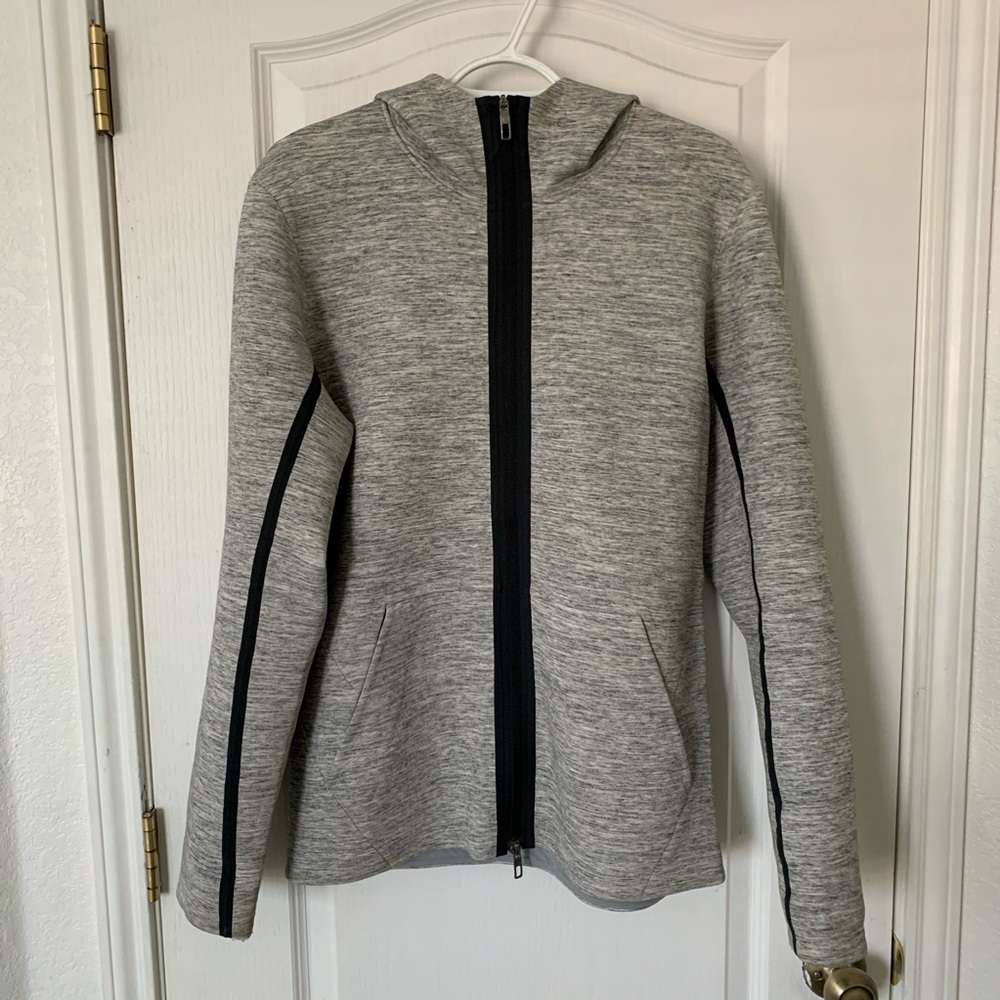 Lululemon Water-Resistant Jacket (Size: M)